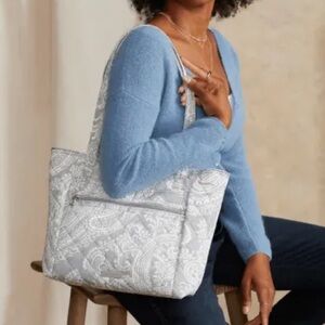 Vera Bradley Tote - Cloud Gray Paisley. Quilted water repellent polyester. NWT